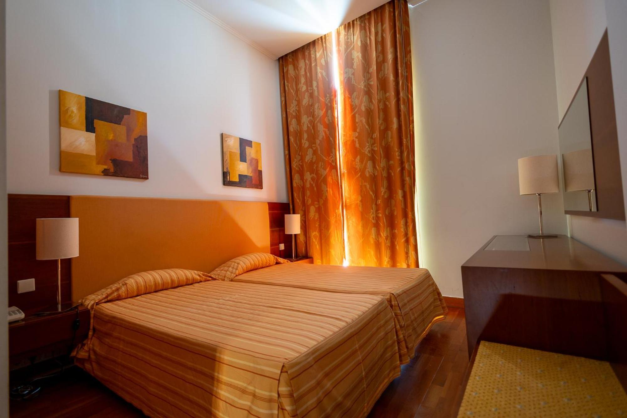 Hotel Apartamentos Geres Ribeiro Luaran gambar