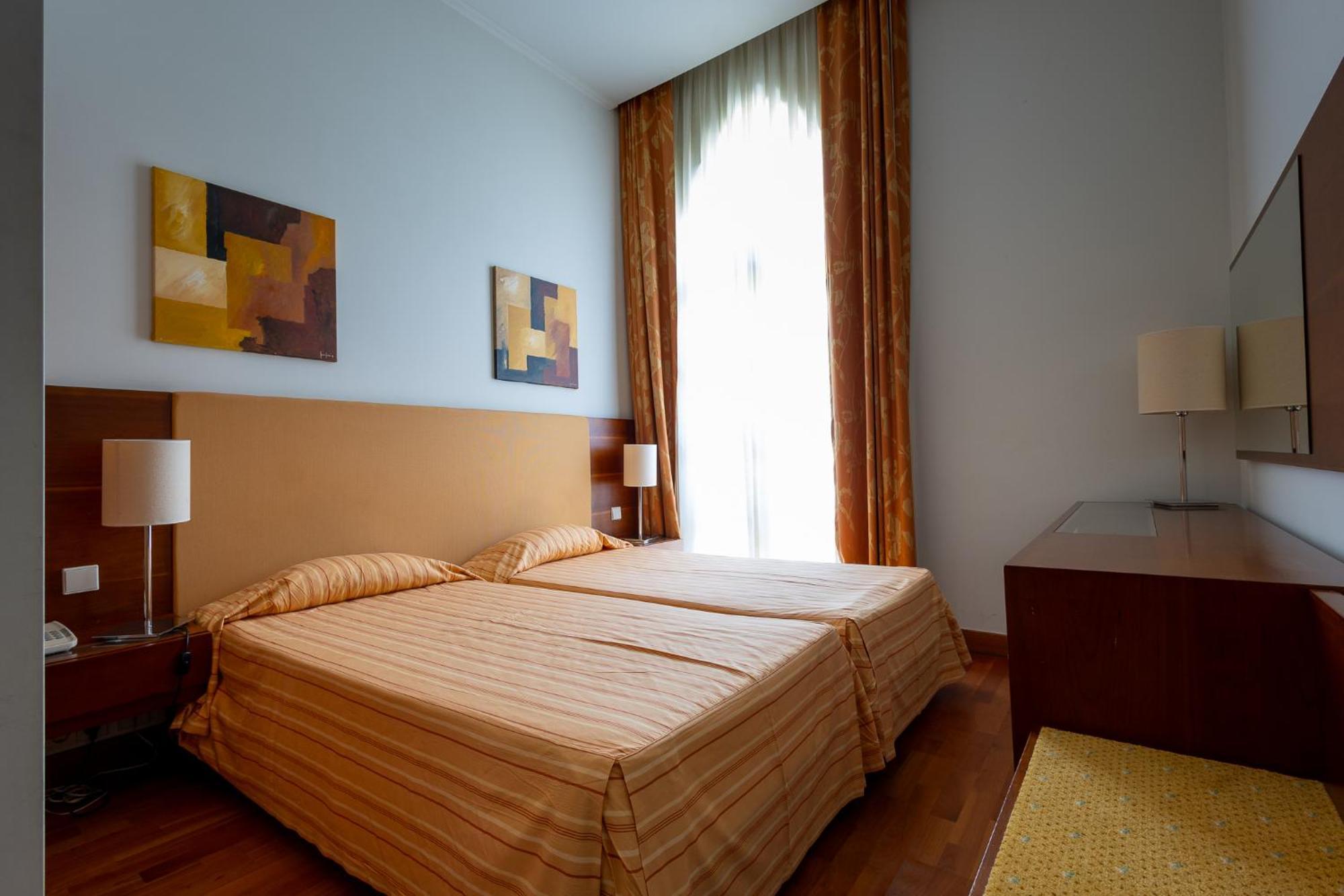 Hotel Apartamentos Geres Ribeiro Luaran gambar