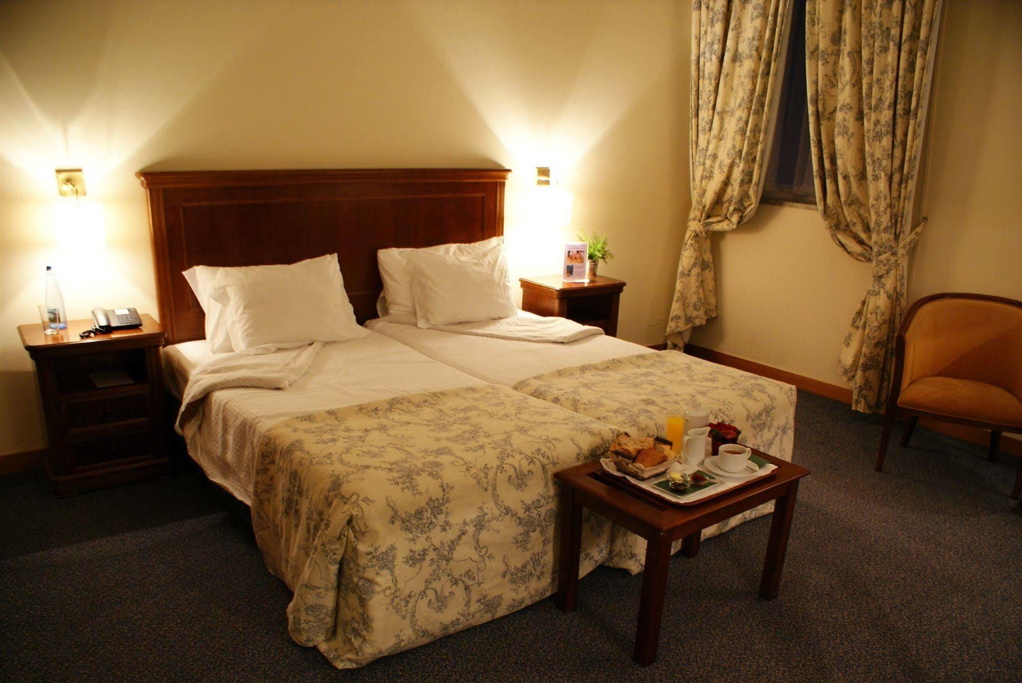 Hotel Apartamentos Geres Ribeiro Luaran gambar