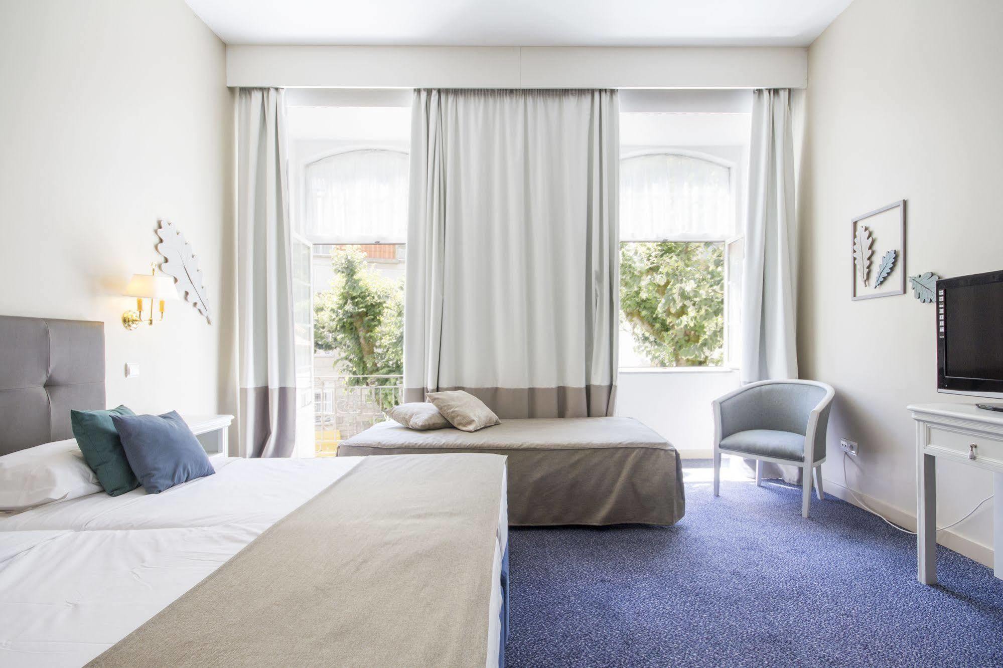 Hotel Apartamentos Geres Ribeiro Luaran gambar